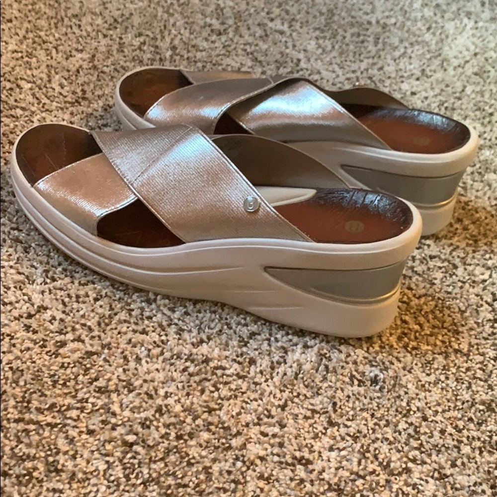 Bzees Comfort Elastic Slide Sandal- Size 9.5